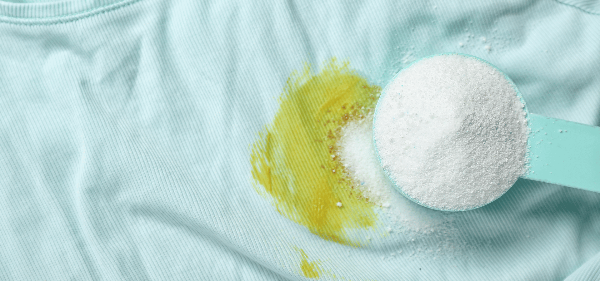 Identificazione delle macchie sui tessuti, per ottimizzare il processo di pulitura